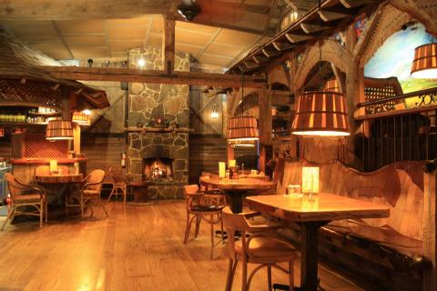 Main Floor Facing the Fireplace