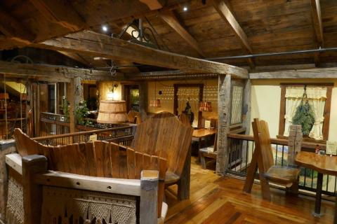 Inside the Hamburg Yellow Deli